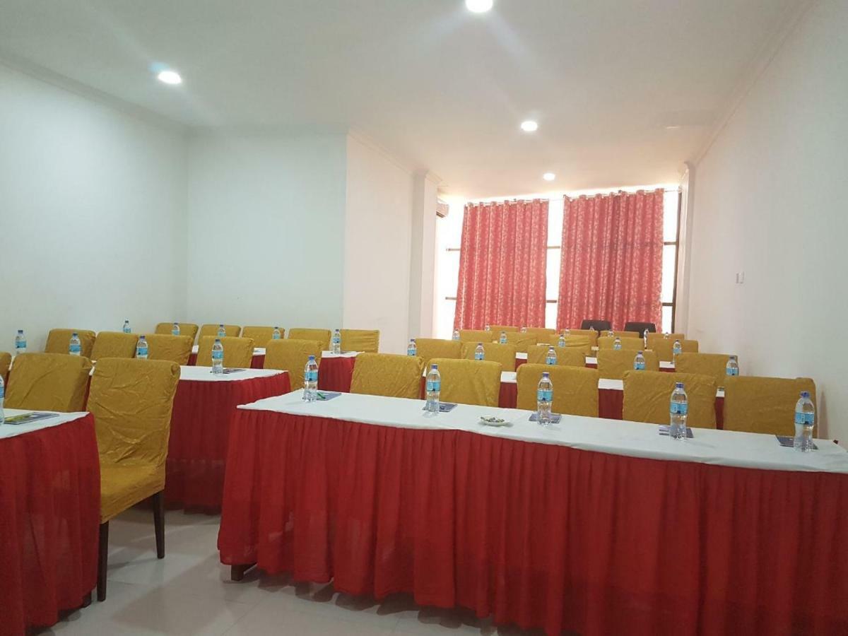 Nashera Hotel Dodoma エクステリア 写真
